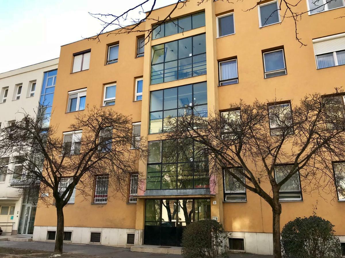 Ella Apartman Ντέμπρετσεν Εξωτερικό φωτογραφία