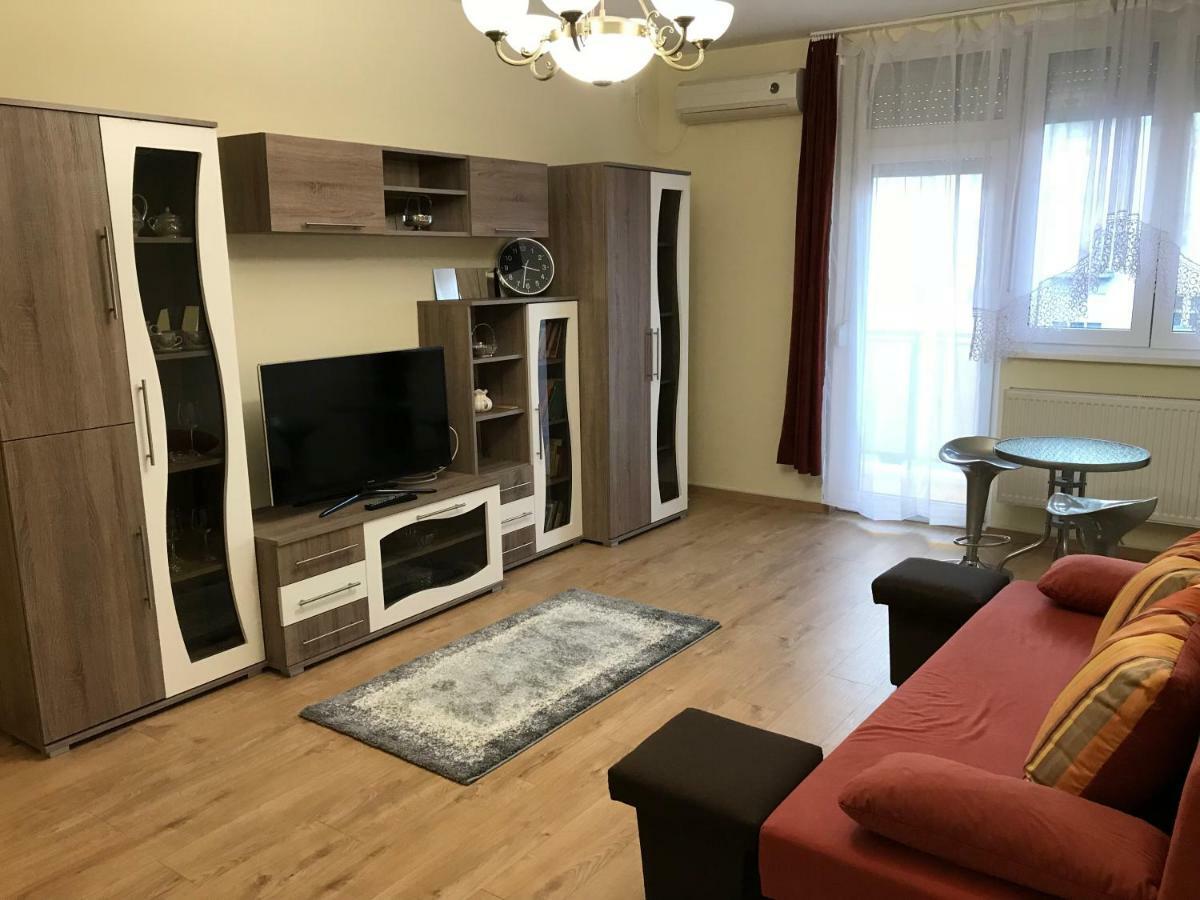 Ella Apartman Ντέμπρετσεν Εξωτερικό φωτογραφία